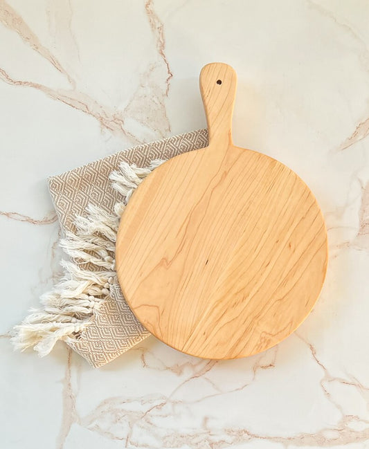 Beautiful handcrafted classic round circular hardwood charcuterie board/cutting board with handle